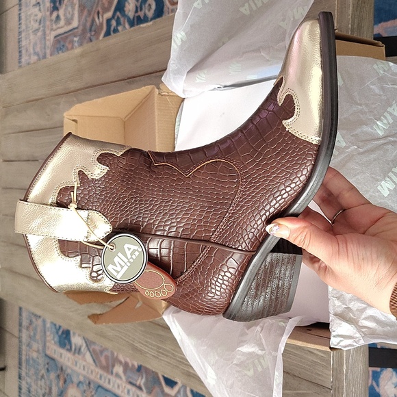 New MIA Women's Kaine Western Boot In Brown/Gold Combo Size 6 - Picture 3 of 9